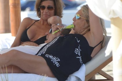 Mara Venier, la "signora della domenica" compie 65 anni 6