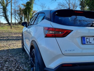Nissan Juke Hybrid, guarda le foto  8