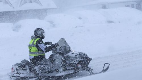 Usa, Buffalo paralizzata da una tempesta di neve 4
