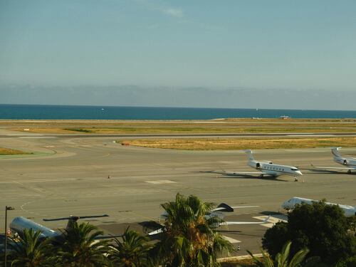 Aeroporto di Nizza volano di crescita green. Abbattuti i gas serra e creati 2,8 miliardi di Pil