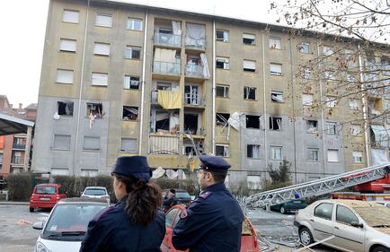 Torino, esplode una palazzina 3