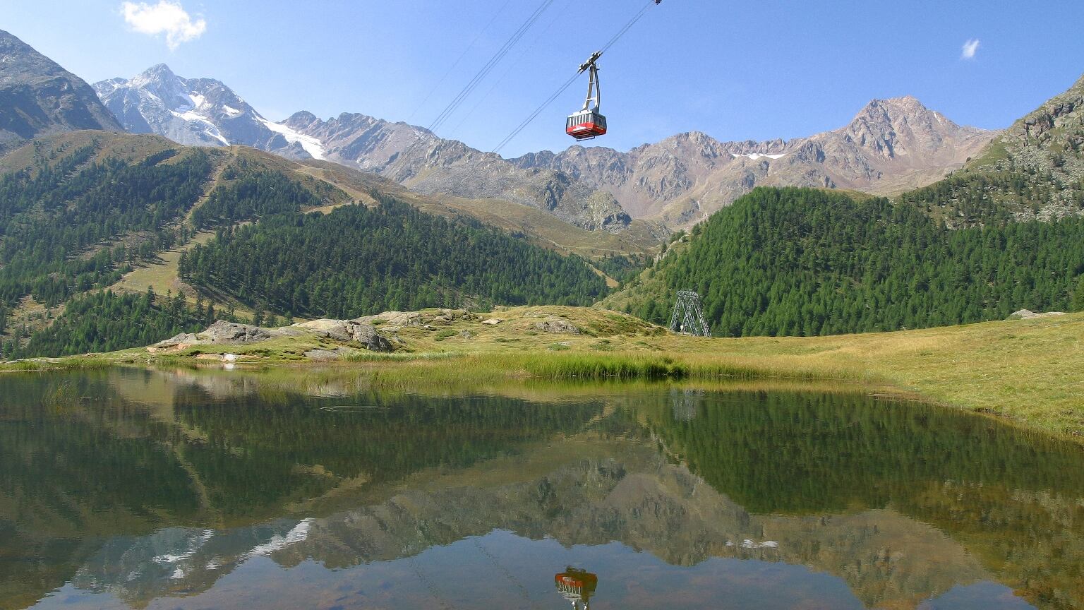 Val Senales, festa per i 40anni della "Funivia del Giubileo"