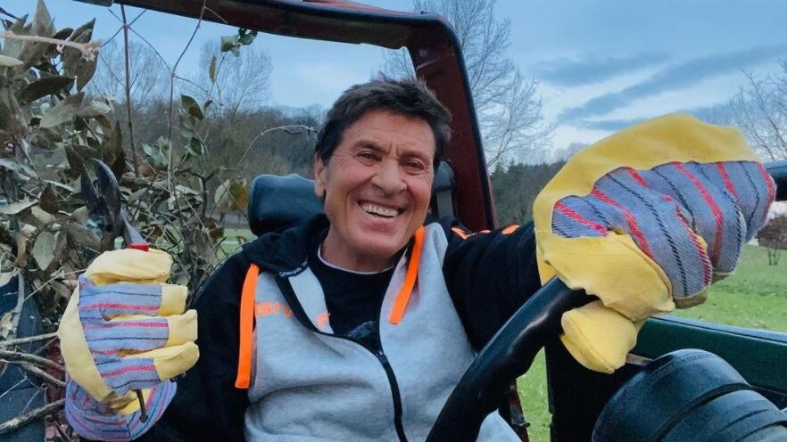 Le prime parole di Gianni Morandi dopo l'incidente: "Più dura del previsto"