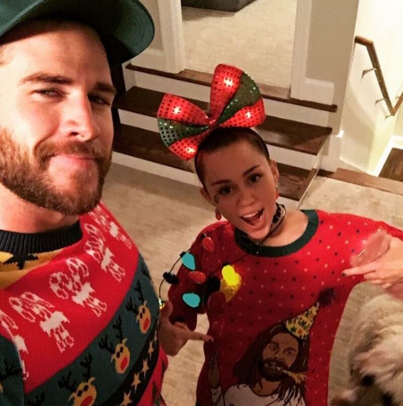Miley Cyrus e Liam Hemsworth, foto della coppia 10