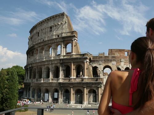 Ora spunta il rincaro sulla tassa sui turisti