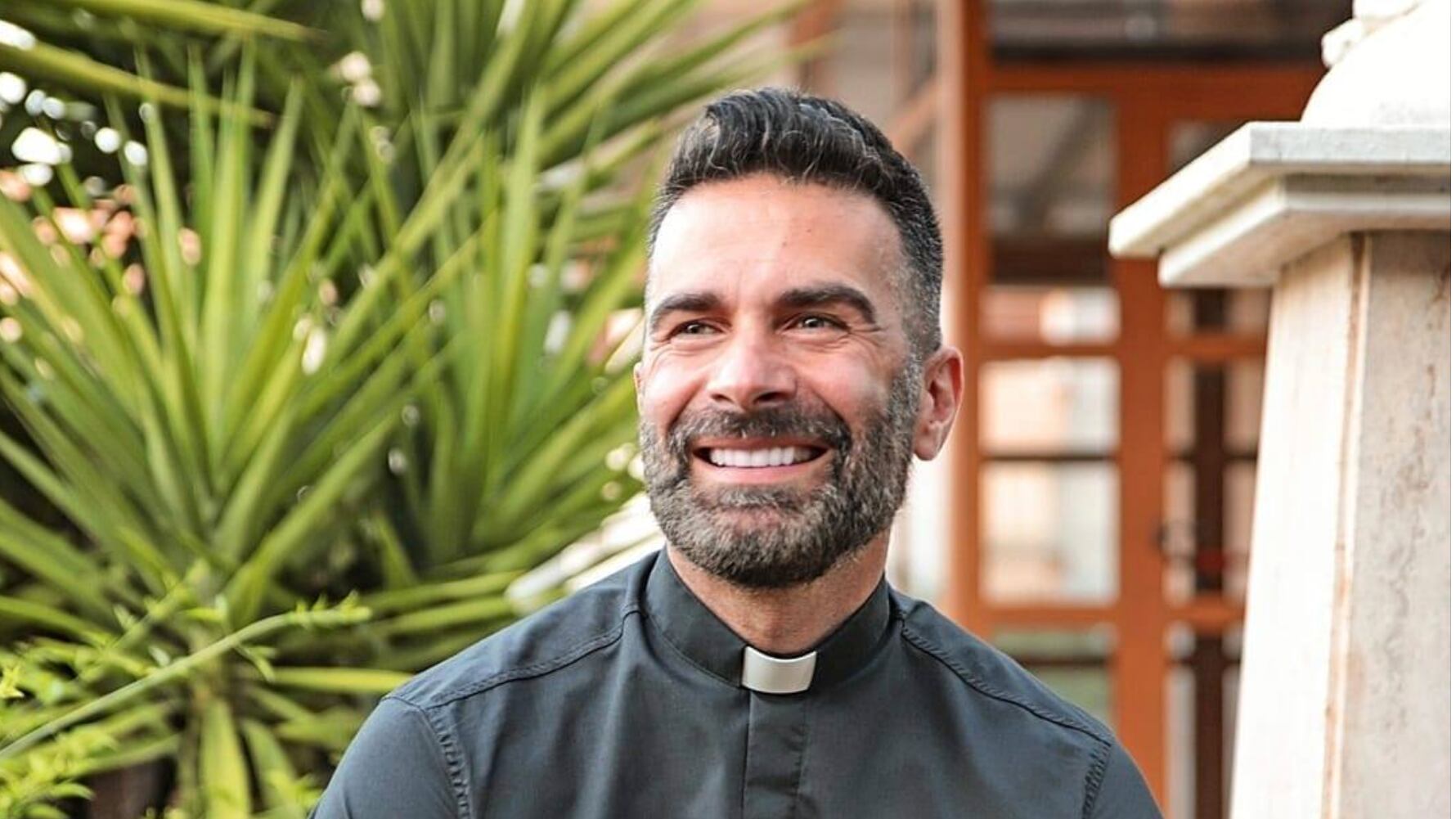 "La messa tascabile", ora Dio diventa "coach" e fonte di meditazione