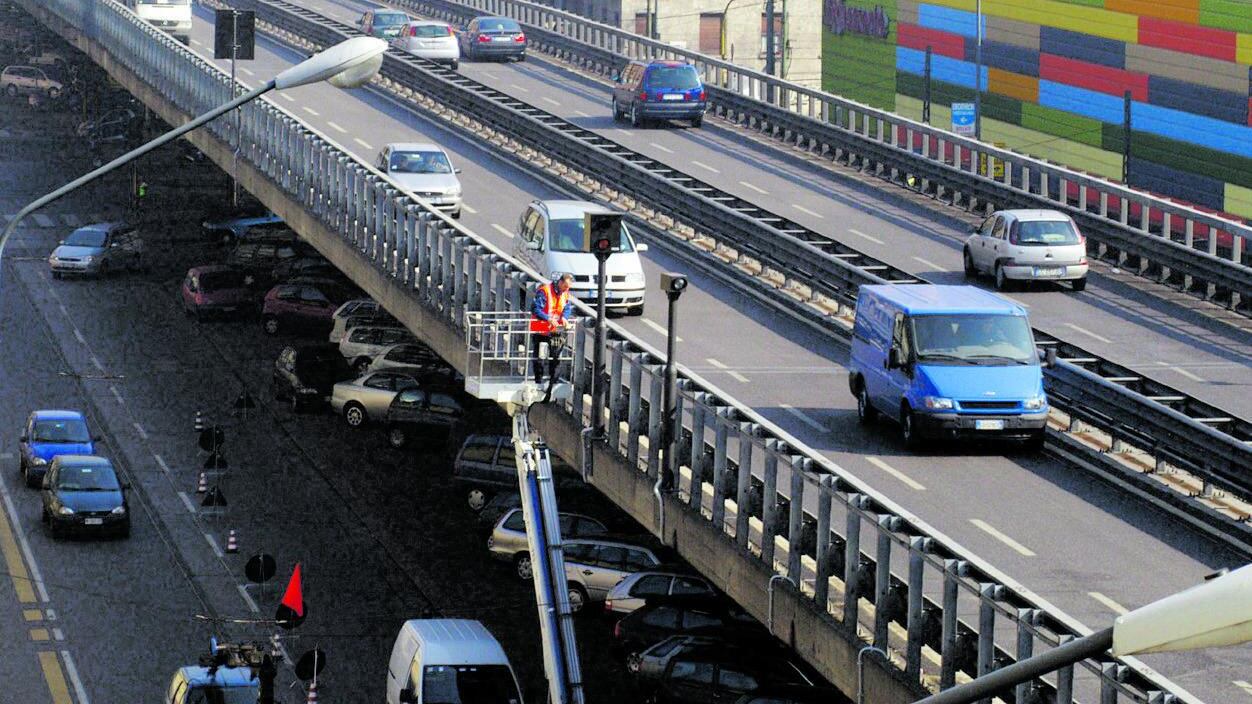 Tutti di corsa sulla Ghisolfa. I podisti conquistano il Ponte