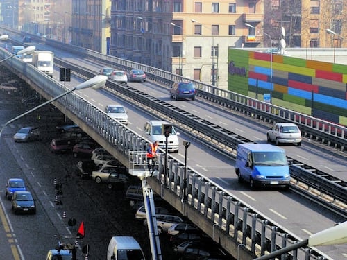 Tutti di corsa sulla Ghisolfa. I podisti conquistano il Ponte
