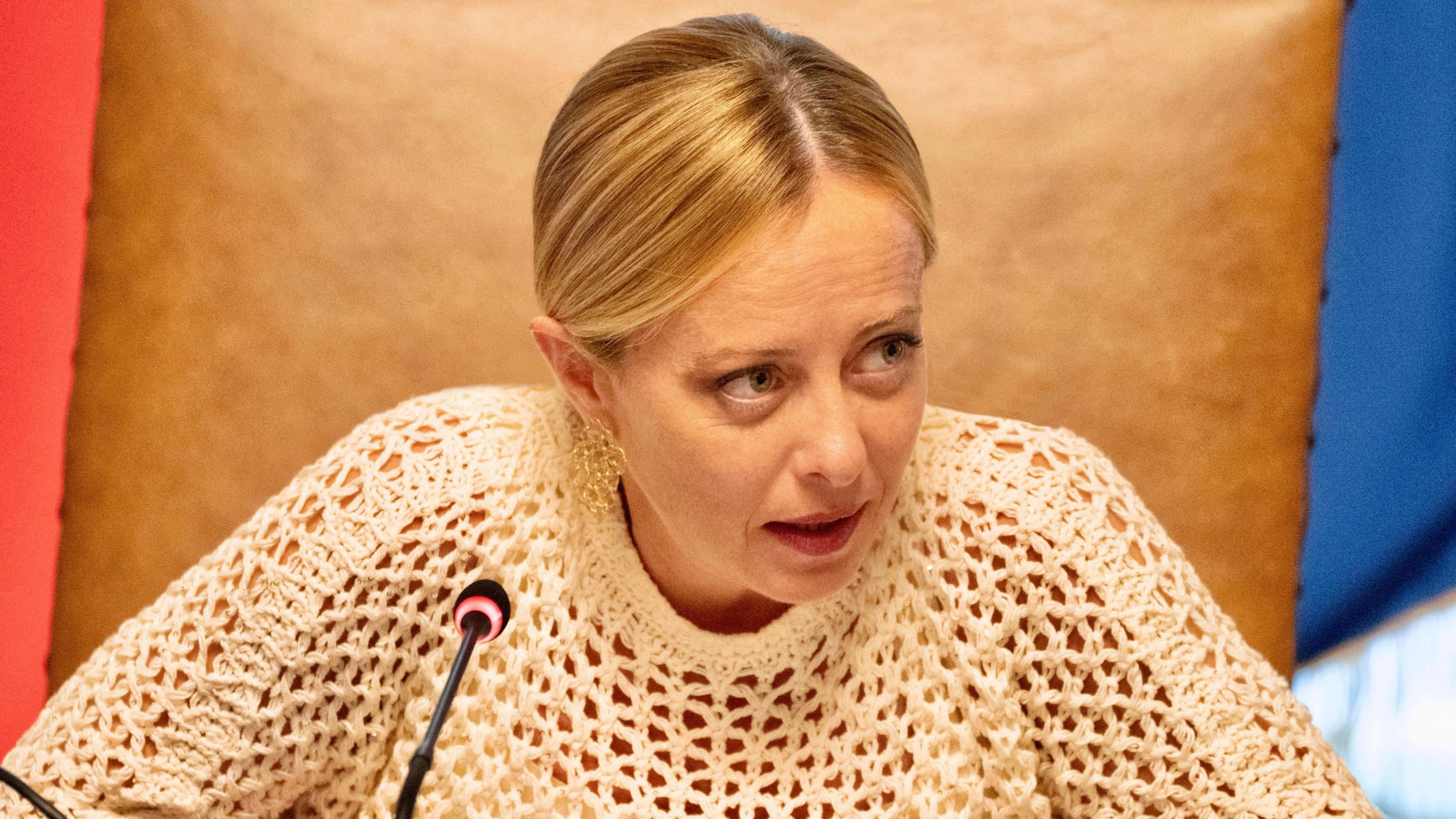 Meloni: tutte le risorse "mangiate" da Conte. E sulle Europee 2024: "No alla soglia del 3%"