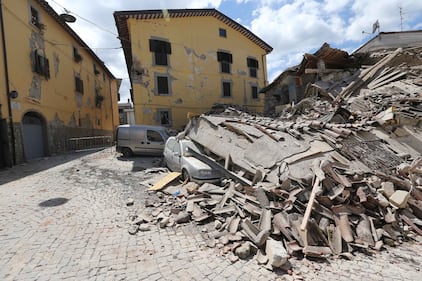Lady Gaga per il terremoto: foto 9