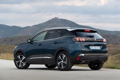 Peugeot 3008 Hybrid 136: la gallery  3