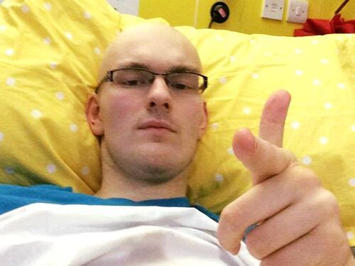 "Ho il cancro. Mi restano soltanto 6 mesi di vita, ma non starò a letto, voglio viaggiare"
