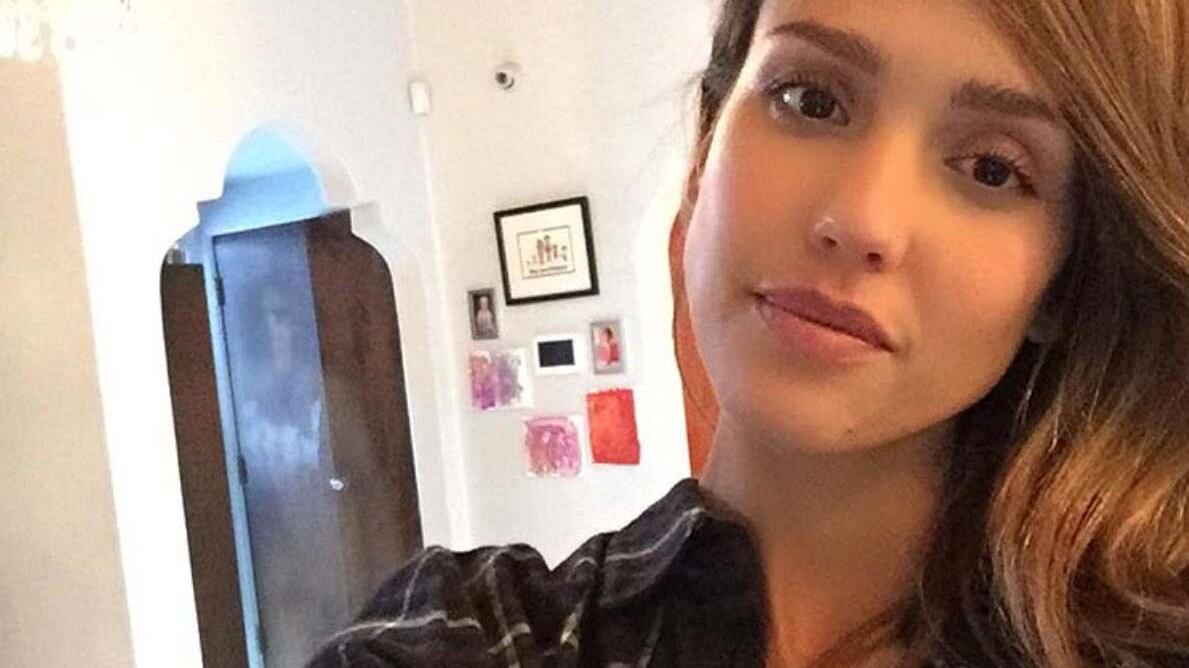 Jessica Alba va in terapia: "Voglio diventare una mamma migliore"