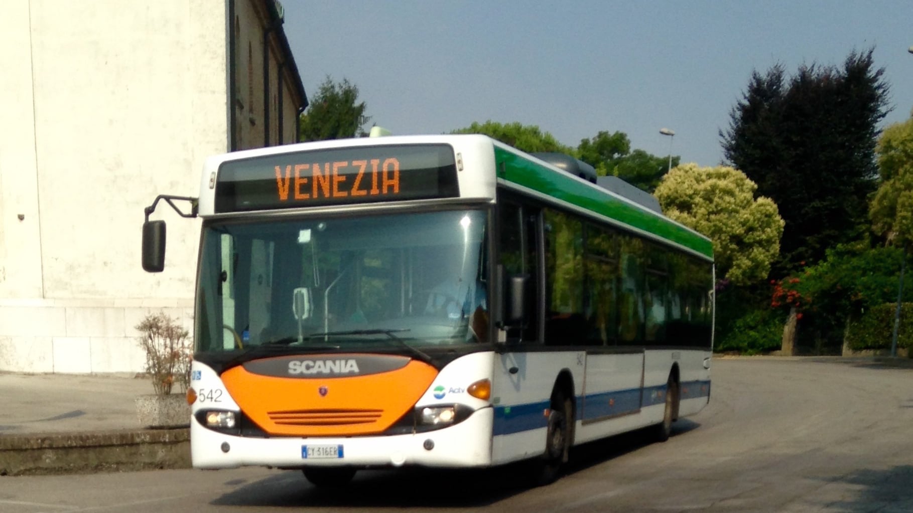 Autisti dei bus troppo grassi: tutti a dieta