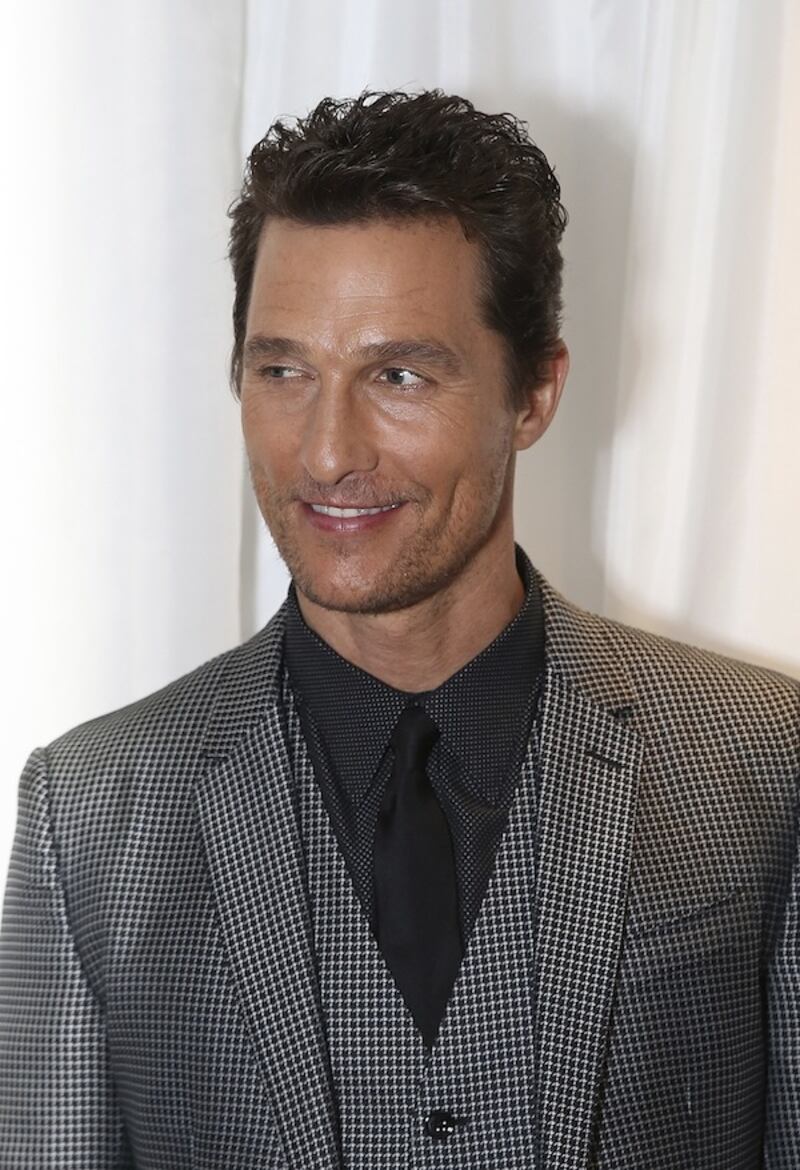 Matthew McConaughey calvo e con la pancetta: irriconoscibile per "Gold" 23