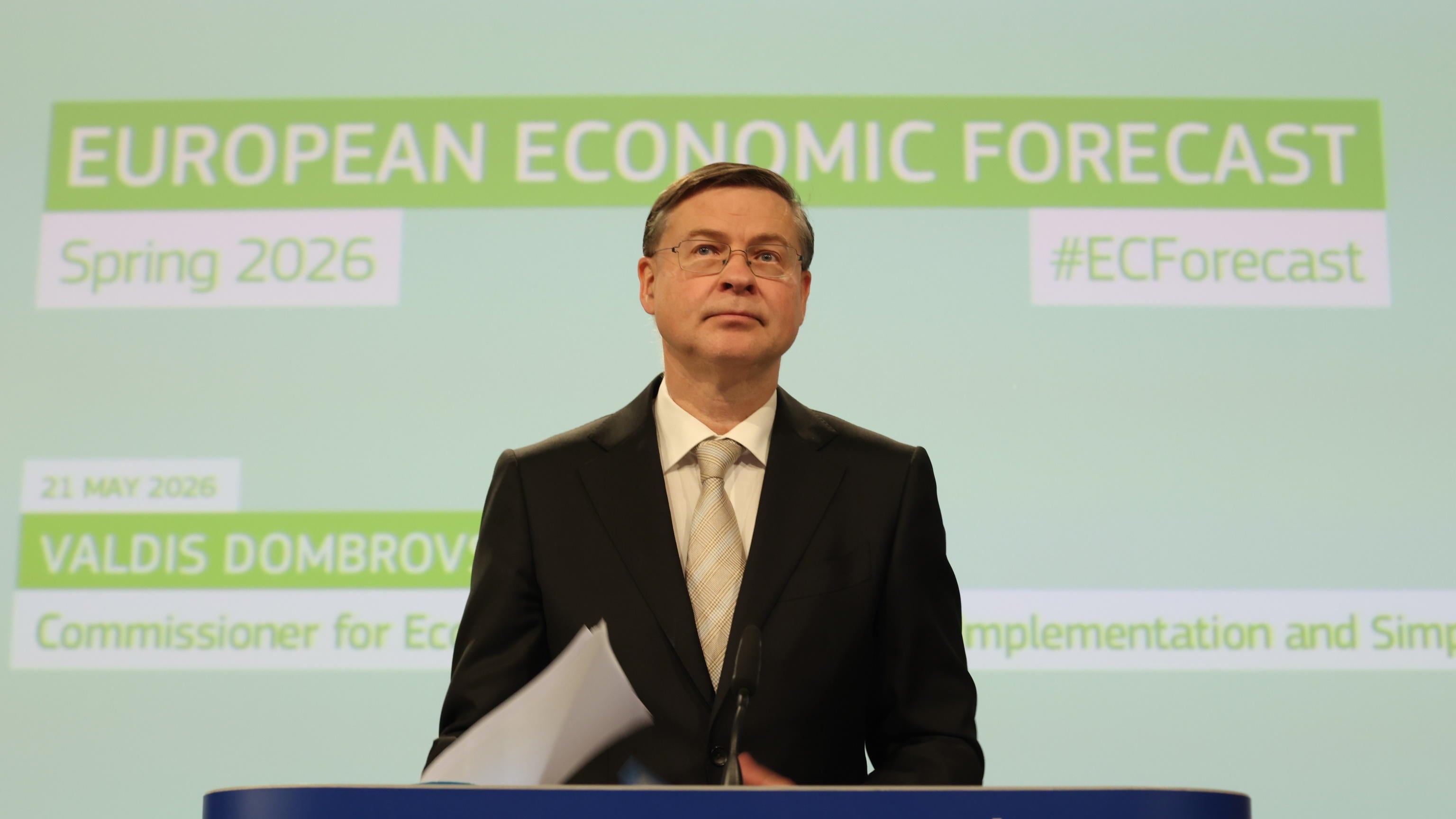 Crisi energetica: la Commissione Ue taglia le stime del Pil 2026, ma per l'Italia deficit sotto il 3% nel 2026