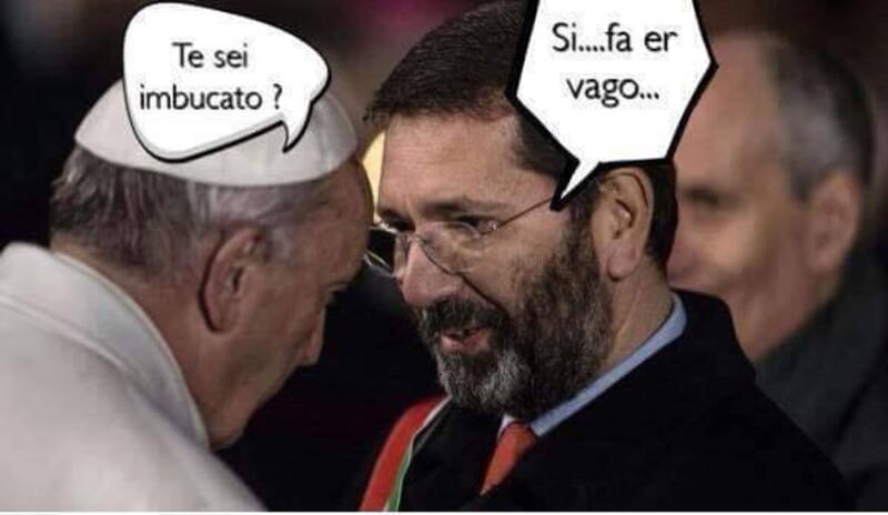 La satira dei social su Marino che si invita agli eventi 5