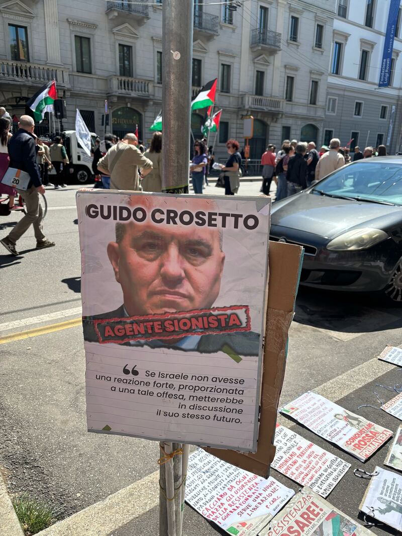 Le immagini degli "agenti sionisti" 1