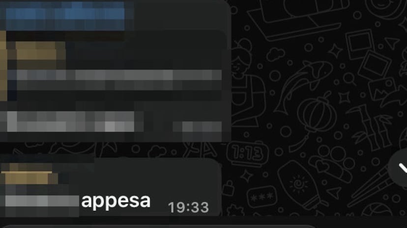 "Appesa". La violenza rossa arriva tra i banchi di scuola