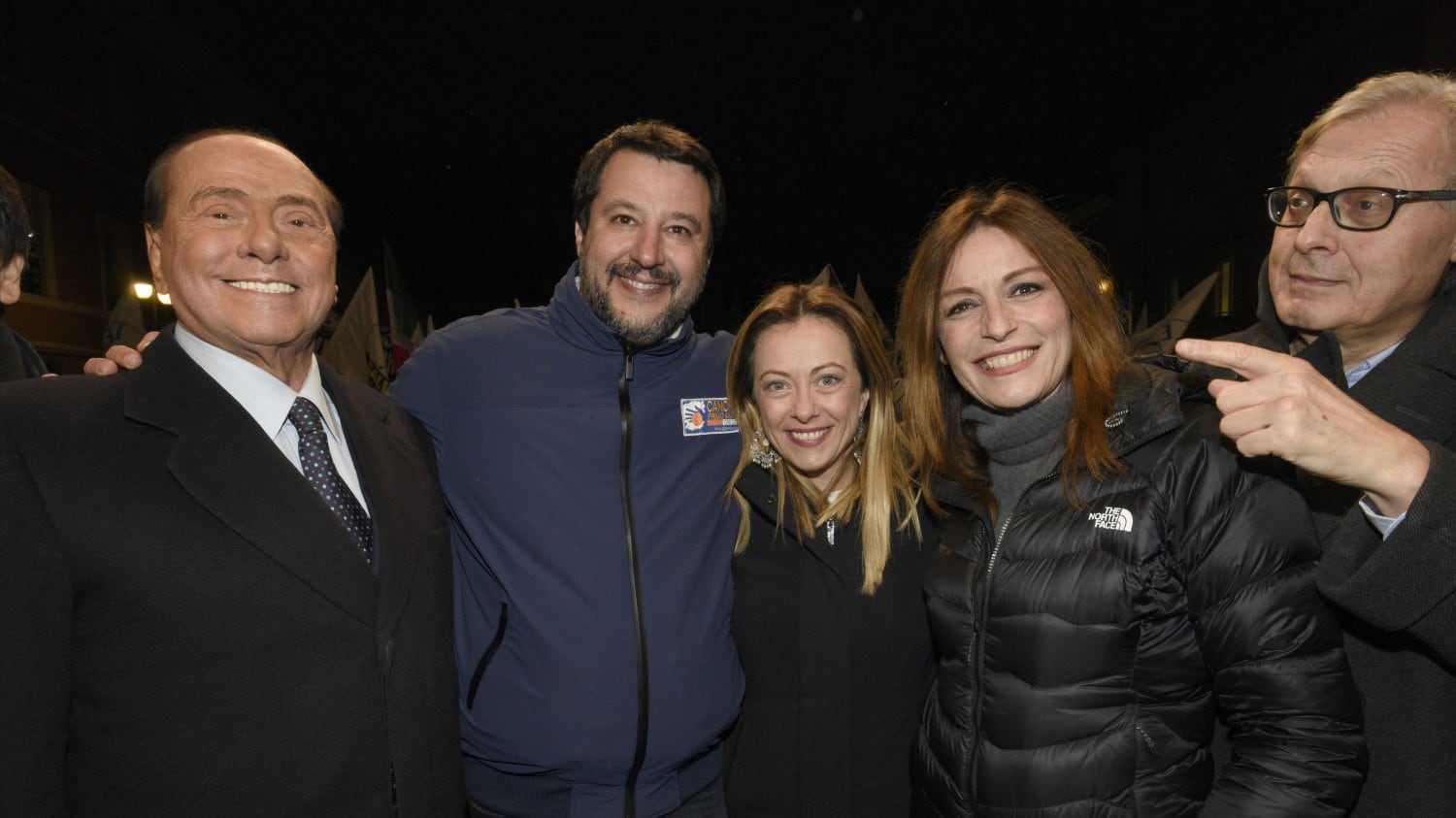 Il grido di Berlusconi Salvini e Meloni "Governo avvisato: se vinciamo noi vanno tutti a casa"