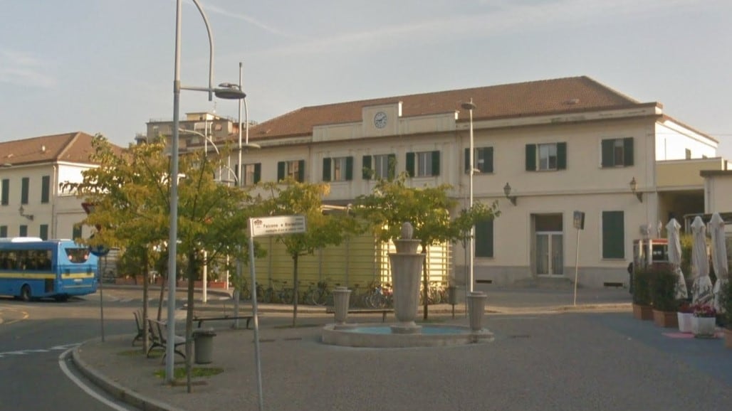 Alessandria, nigeriano aggredisce sul treno donna che lo rimprovera