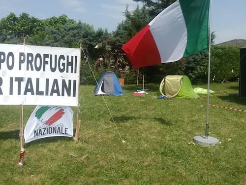 Udine, la destra organizza campo profughi per italiani