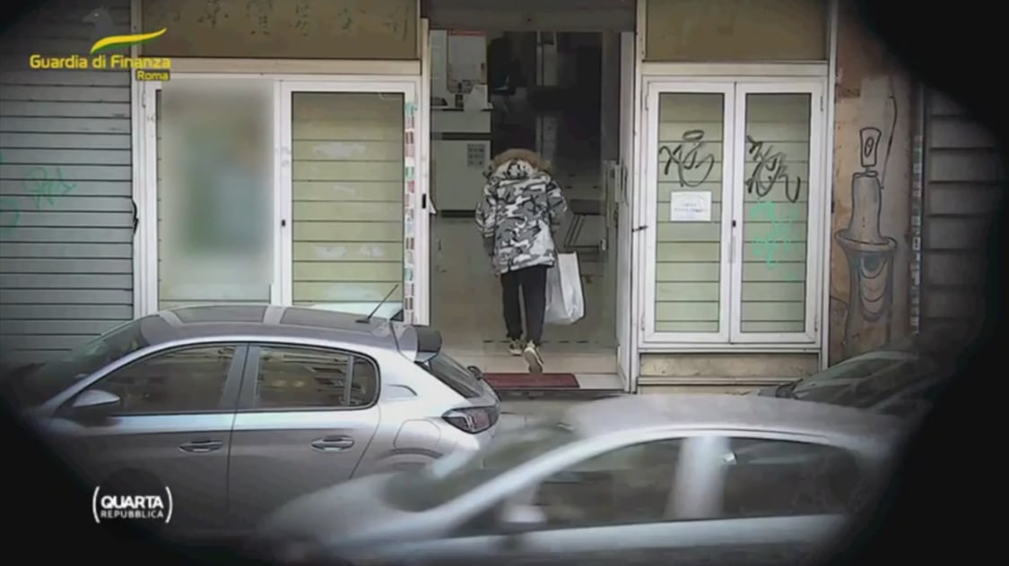 Banche clandestine a Chinatown: così la mafia cinese muove miliardi di euro in silenzio
