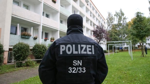 Berlino, blitz della polizia sulle tracce dei complici del terrorismo