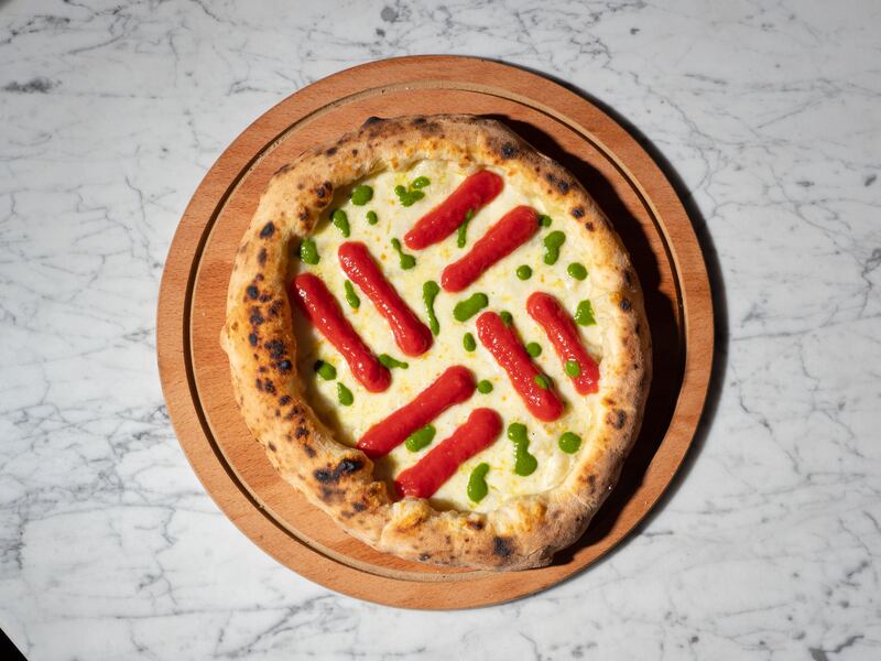 La margherita sbagliata, una delle pizze più famose di Franco Pepe