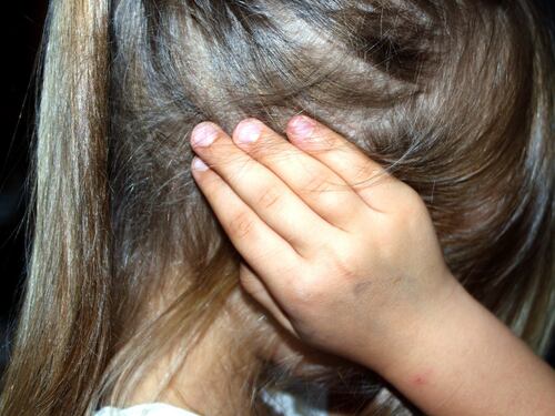 Bimbi in difficoltà affidati a pedofili. A Berlino l'orrore nascosto per 30 anni