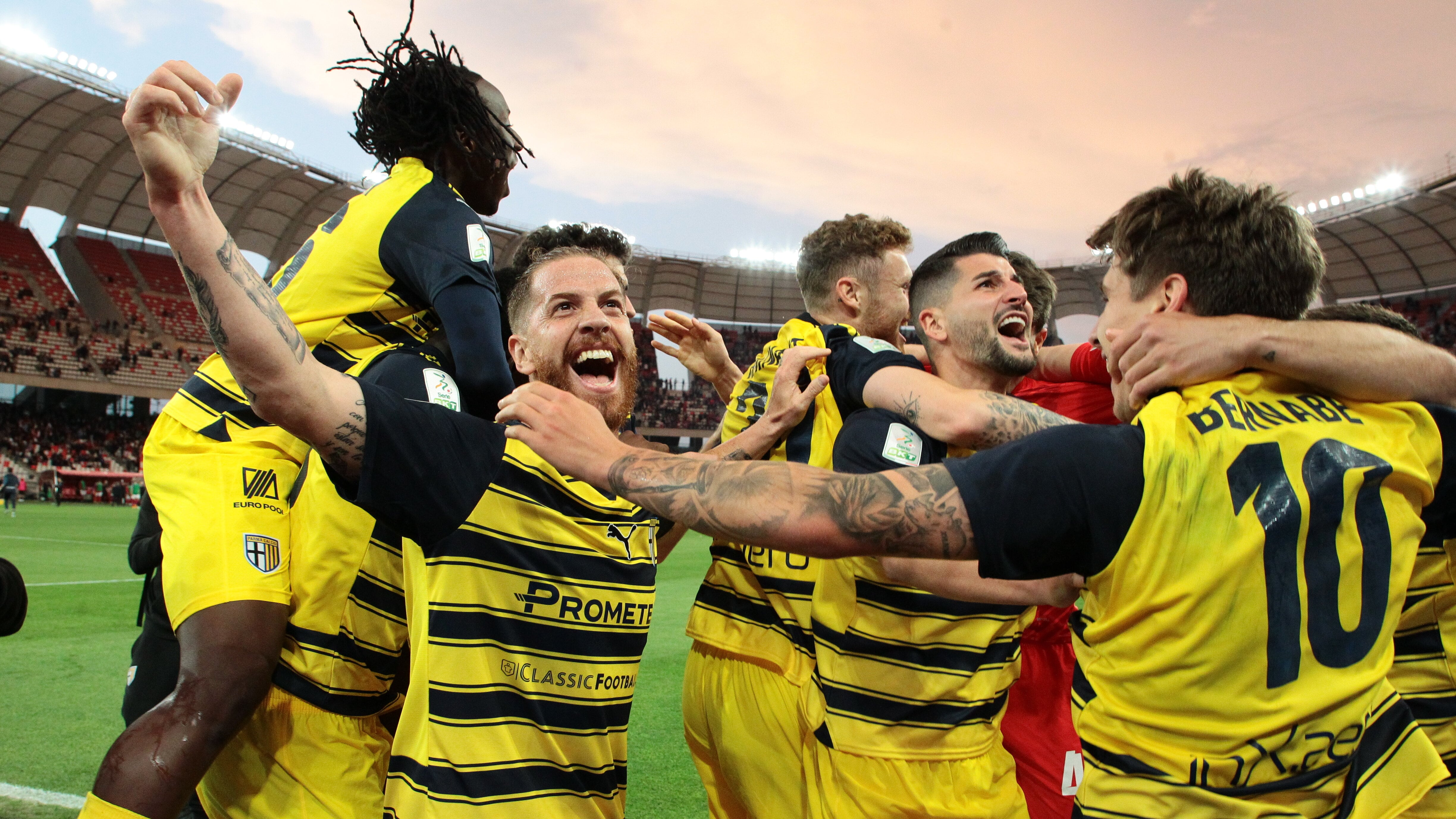 Capolavoro firmato Fabio Pecchia: il Parma torna in Serie A dopo tre anni