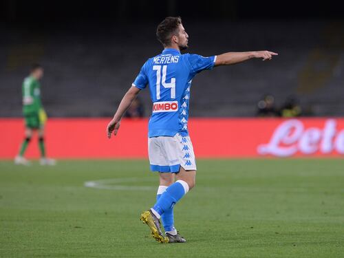 Il Napoli vince in rimonta contro il Cagliari: 2-1 al cardiopalma al San Paolo