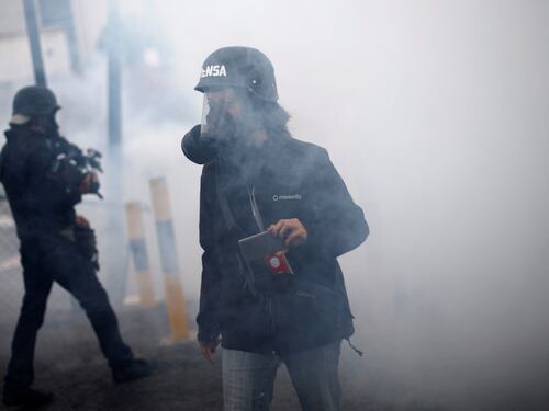 Venezuela al voto. Scontri e morti in piazza