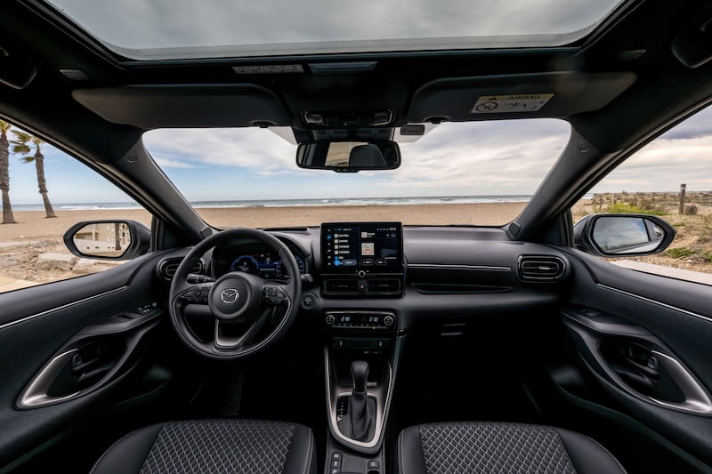 Mazda 2 Hybrid: guarda tutte le foto 7
