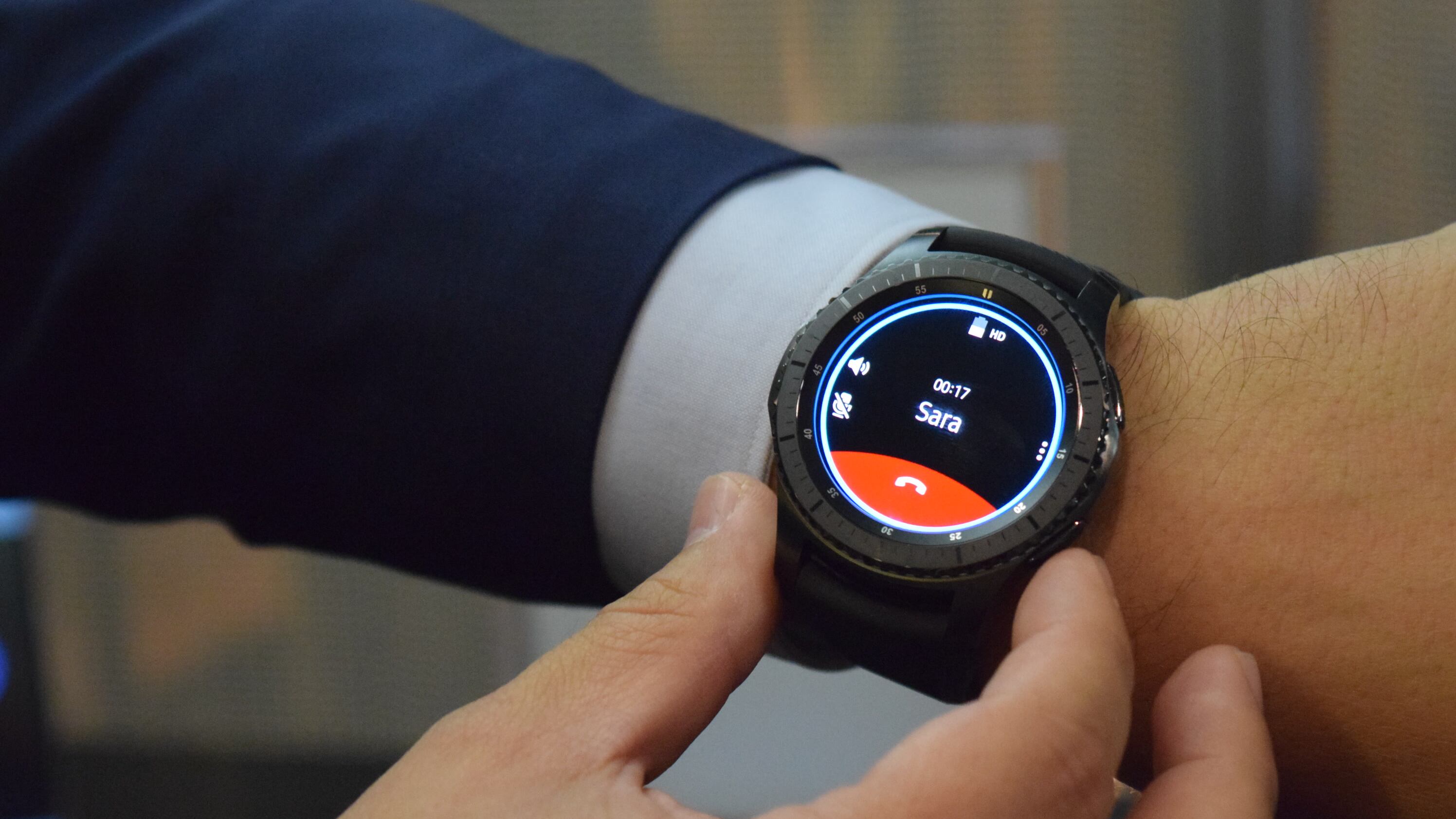Arriva il Gear S3: più intelligente ma molto orologio