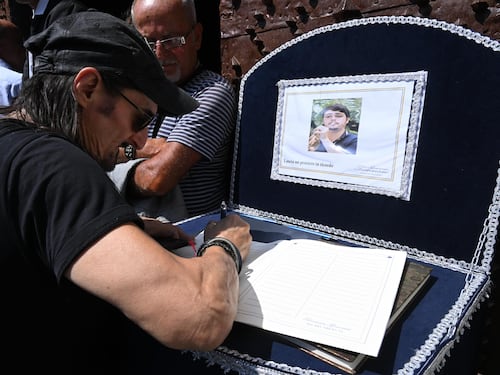 Il funerale del musicista. "Giovanni, Napoli sei tu"