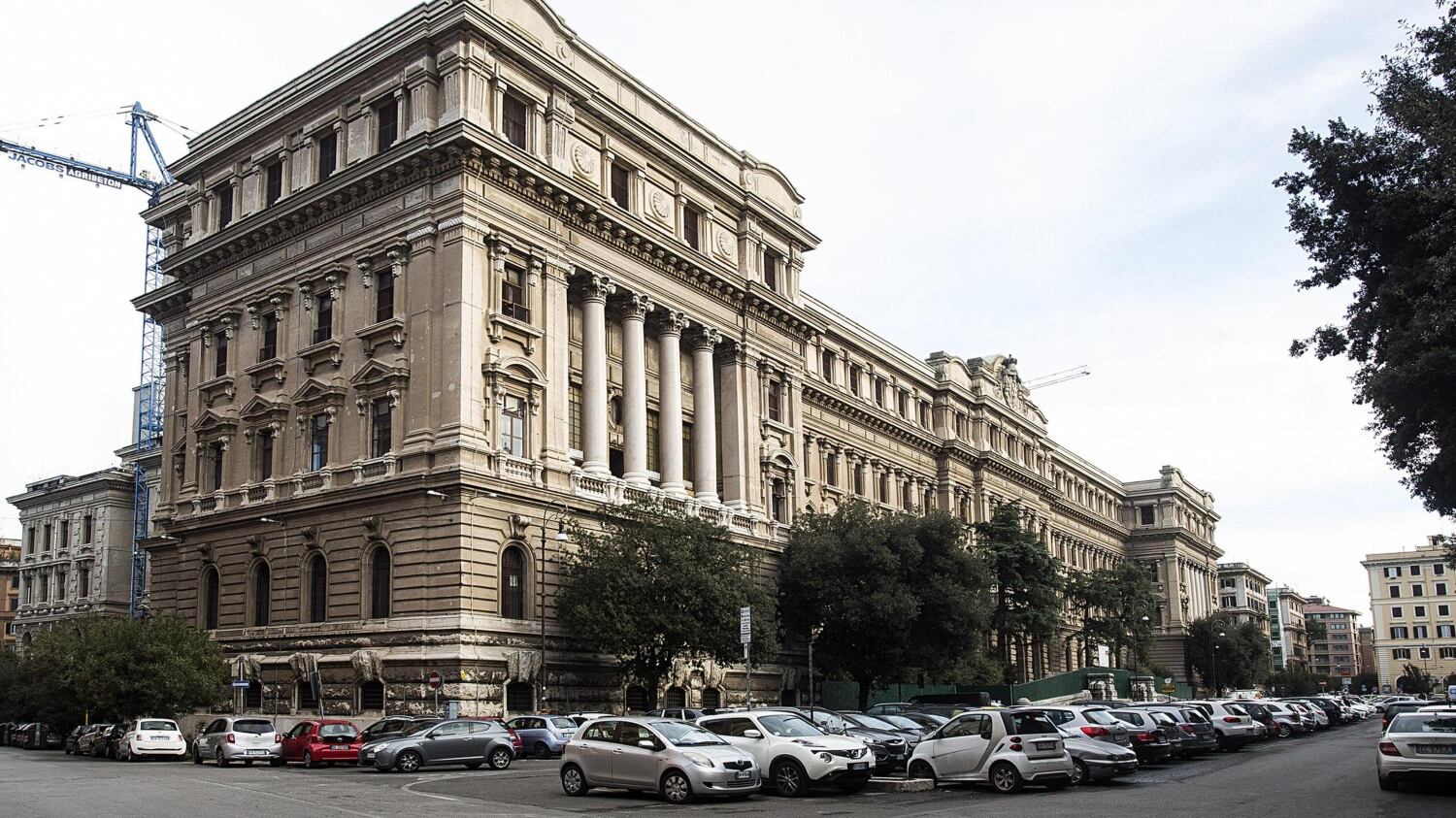 I cinesi conquistano Roma. E la Zecca diventa un hotel