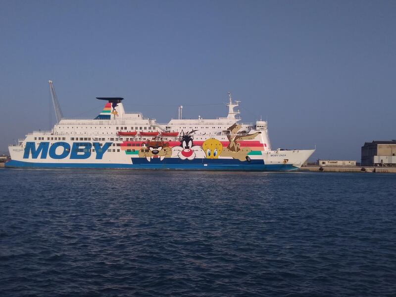 La nave Moby Zaza a Porto Empedocle 7