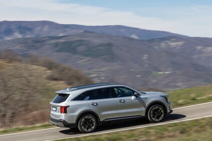 Kia Sorento 2024: guarda tutte le foto 14