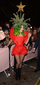 LadyGaga si veste "di Natale" 5