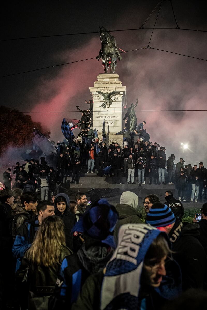 Nella notte bagnata di Milano esplode la gioia nerazzurra 15