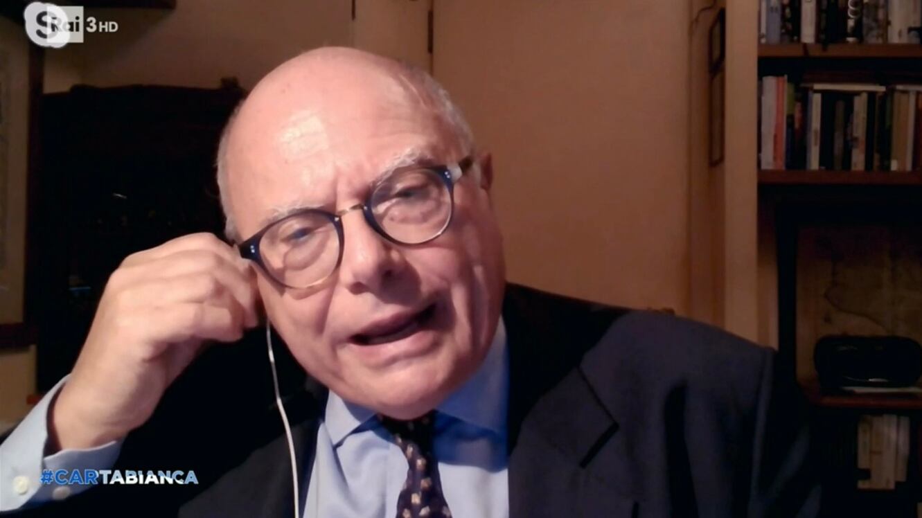 "Stia buono...": scoppia la rissa dalla Berlinguer