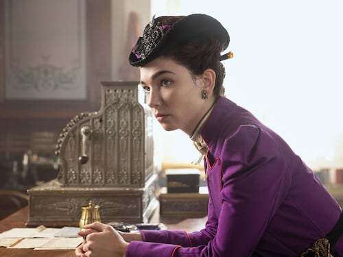 La legge di Lidia Poët, la nuova serie Netflix tra realtà storica e fantasia