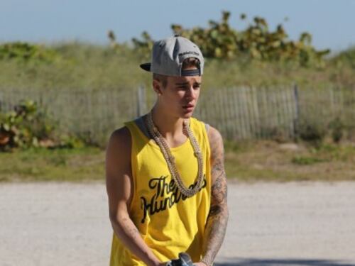 Senza fine l'odissea di Justin Bieber: arrestato per guida da ubriaco