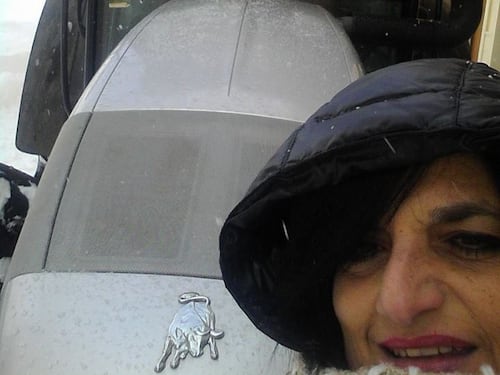 In provincia di Bari ostetrica sfida la neve e arriva in ospedale col trattore