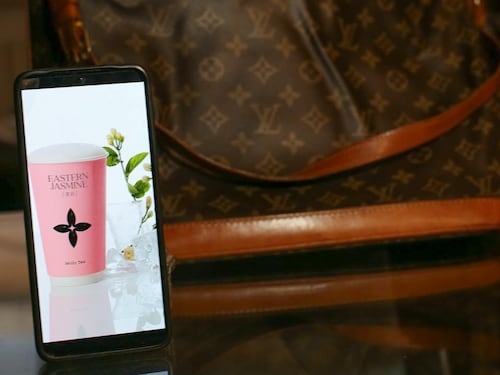 In Cina Lvmh perde contro il bubble tea. Giù del 55%