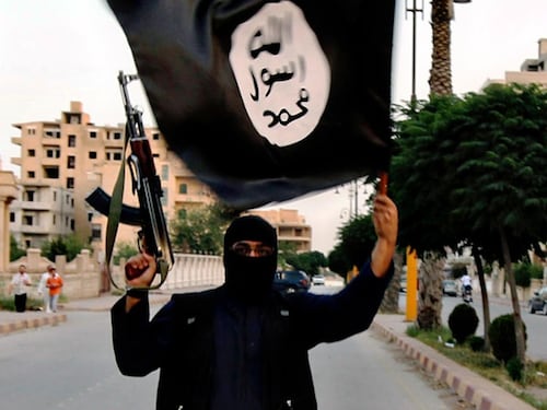 Retwitta il discorso di Al Baghdadi: condannata