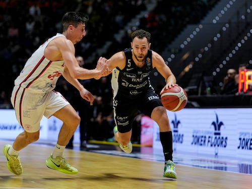 La favola di Trento: vince il primo trofeo della sua storia. Che lezione a Milano