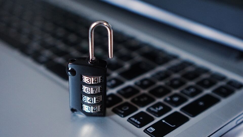 Siti dei comuni vulnerabili? Ecco l'analisi di alcuni hacktivisti