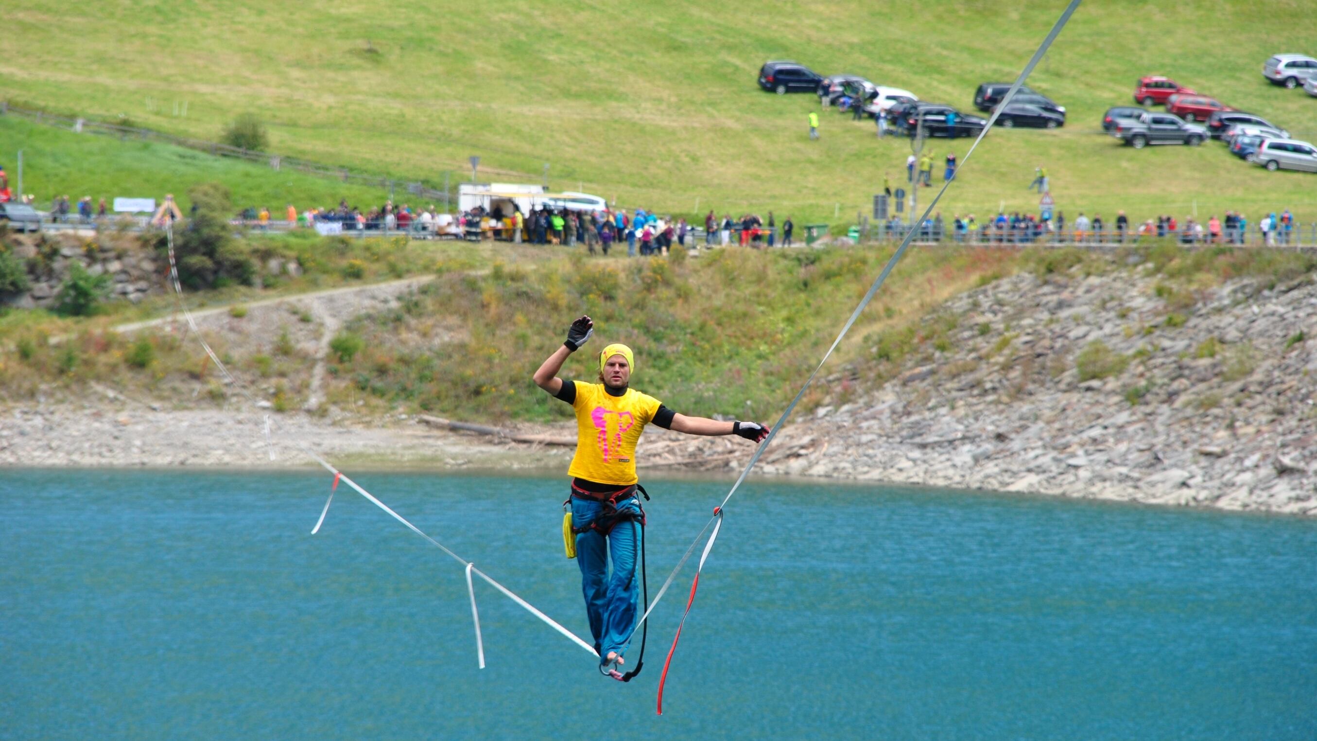 Snackline, record mondiale sul lago di Vernago